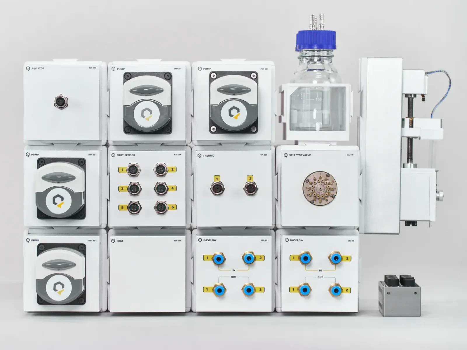Connect the vessel and sample storage: ready for automated sampling