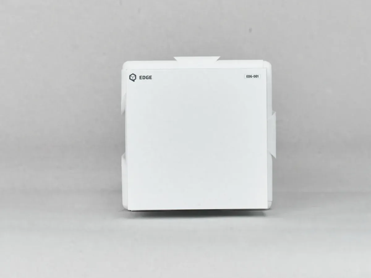 QB Edge, front view