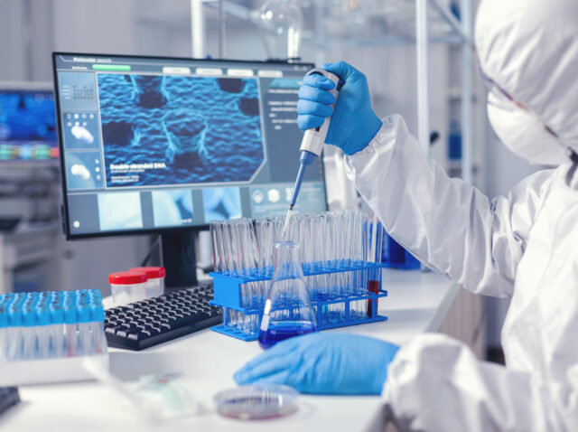 Virolog coducting experiment in the course of coronavirus pandemic Virolog coducting experiment in the course of coronavirus pandemic